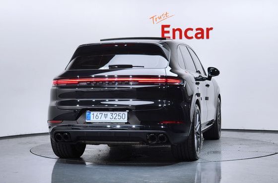 Porsche Cayenne 3.0 — пробег 14 853 км — фото 4 из 5