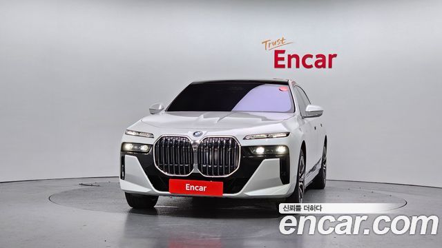 BMW i7 из Кореи Encar