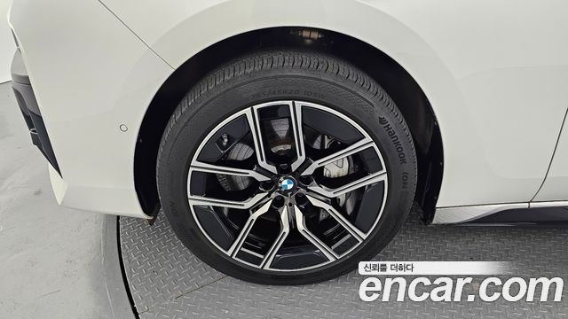 BMW i7 из Кореи Encar