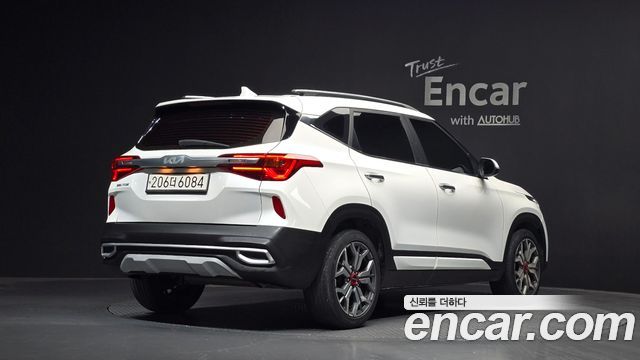 Kia Seltos из Кореи Encar
