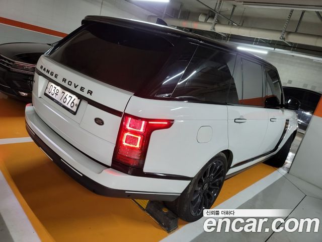 Land Rover Range Rover 4.4 SDV8 AB DIESEL — пробег 62 000 км — фото 1 из 5