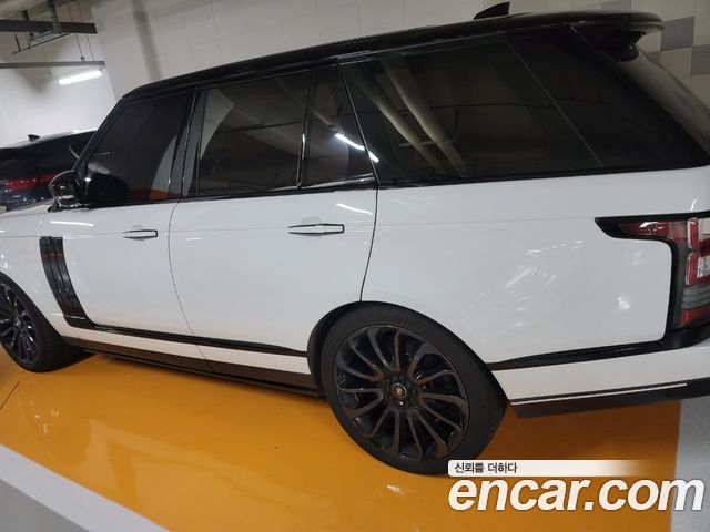 Land Rover Range Rover 4.4 SDV8 AB DIESEL — пробег 62 000 км — фото 3 из 5