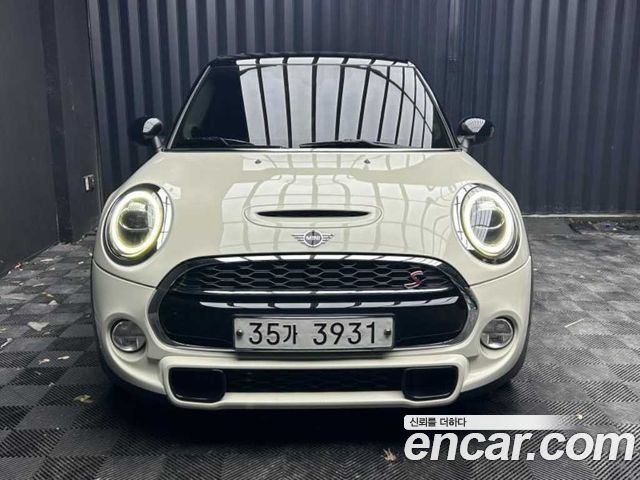 Mini Cooper 5Door Standard 3rd — пробег 96 201 км — фото 1 из 5