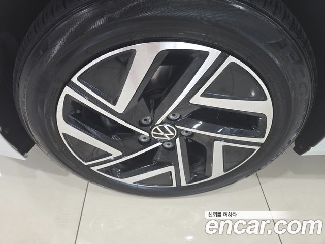 Volkswagen Jetta 1.5 TSI Prestige — пробег 14 562 км — фото 5 из 5