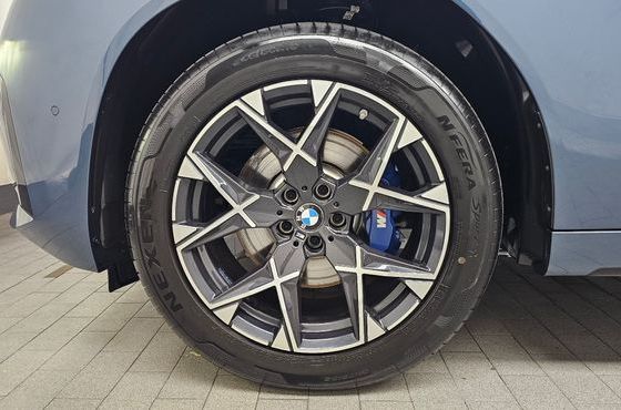 BMW X3 xDrive 20 M Sport — пробег 15 300 км — фото 5 из 5