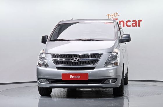 Hyundai Starex 5-Seater VAN CVX Luxury — пробег 180 245 км — фото 3 из 5