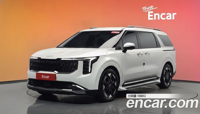 Kia Carnival Gasoline 7-Seater Signature — пробег 7 619 км — фото 1 из 5