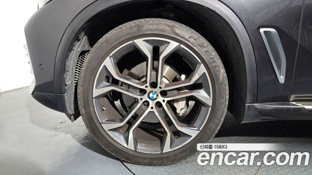 BMW X5 xDrive 40i xLine — пробег 71 242 км — фото 5 из 5