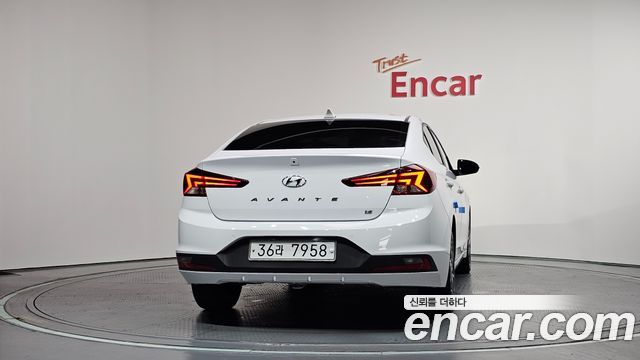 Hyundai AVANTE из Кореи Encar