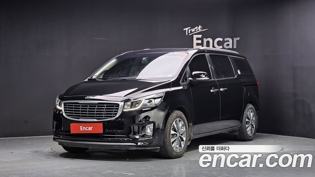 Kia Carnival 11-seater Prestige — пробег 77 672 км — фото 1 из 5