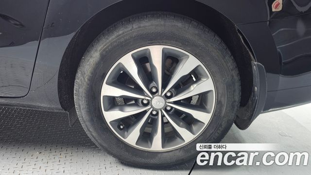 Kia Carnival 11-seater Prestige — пробег 77 672 км — фото 5 из 5