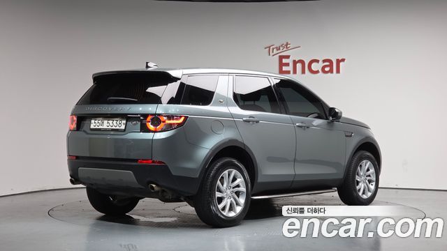 Land Rover Discovery Sport 2.0 TD4 SE — пробег 114 535 км — фото 2 из 5
