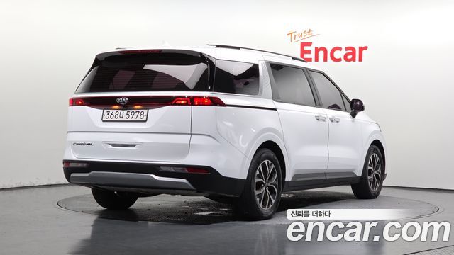 Kia Carnival из Кореи Encar