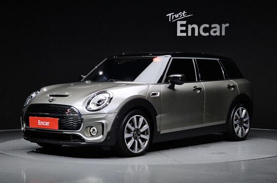 Mini Clubman Standard 2nd — пробег 106 215 км — фото 1 из 5