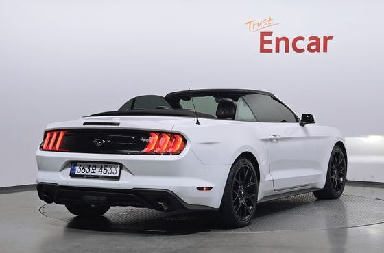Ford Mustang Convertible — пробег 114 038 км — фото 2 из 5