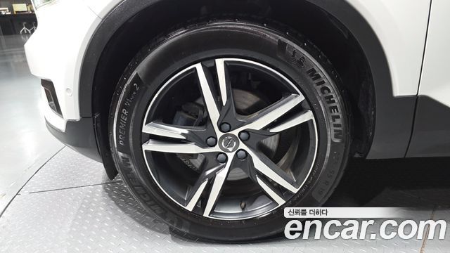 Volvo XC40 из Кореи Encar
