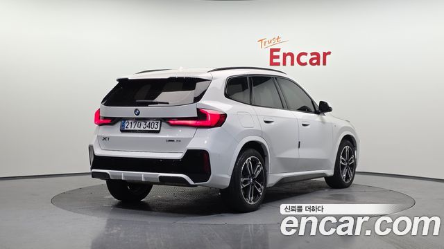 BMW X1 sDrive 20i M Sport — пробег 49 425 км — фото 2 из 5