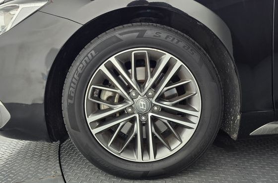 Hyundai Grandeur 2.2 Diesel Premium — пробег 195 061 км — фото 5 из 5