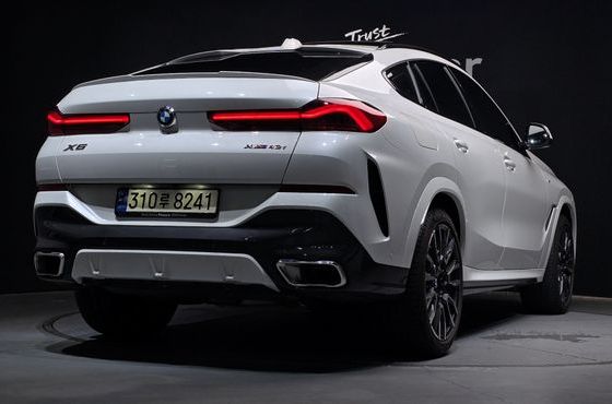 BMW X6 xDrive40i M Sport — пробег 13 544 км — фото 2 из 5
