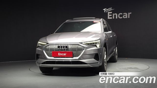 Audi e-tron 55 Quattro — пробег 98 811 км — фото 3 из 5