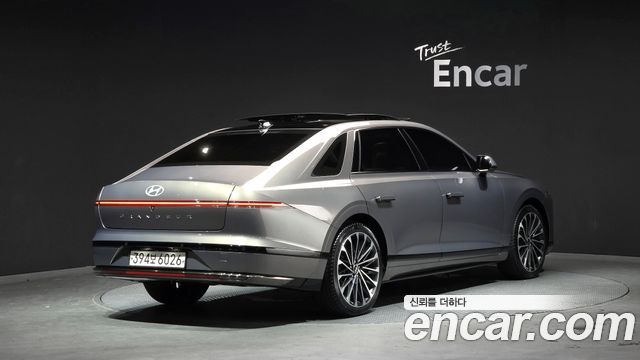 Hyundai Grandeur 2,5 Gasoline 2WD Calligraphy — пробег 23 367 км — фото 2 из 5