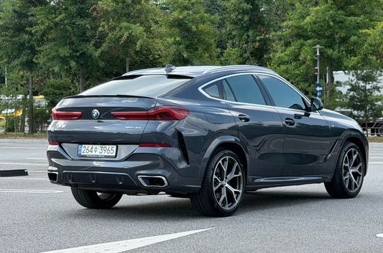 BMW X6 xDrive40i M Sport — пробег 60 824 км — фото 2 из 5