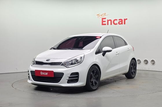 Kia pride 1.4 Diesel Hatchback Luxury — пробег 159 297 км — фото 1 из 5