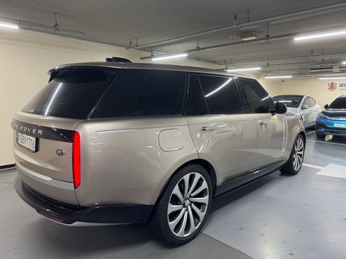 Land Rover Range Rover D350 Autobiography Long Wheel Base — пробег 40 105 км — фото 2 из 5