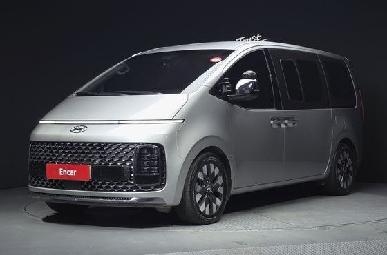 Hyundai Staria 4WD Lounge 9-Seater Prestige — пробег 88 451 км — фото 1 из 5