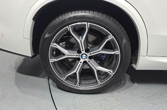 BMW X5 xDrive 40i M Sport — пробег 16 731 км — фото 5 из 5