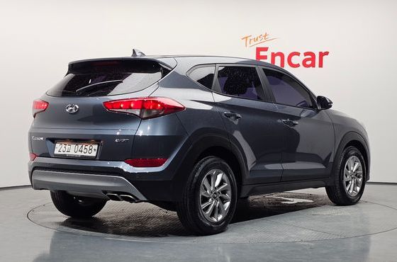 Hyundai Tucson Diesel 2.0 2WD Style Special — пробег 106 773 км — фото 2 из 5