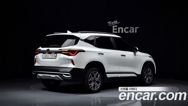 Kia Seltos из Кореи Encar