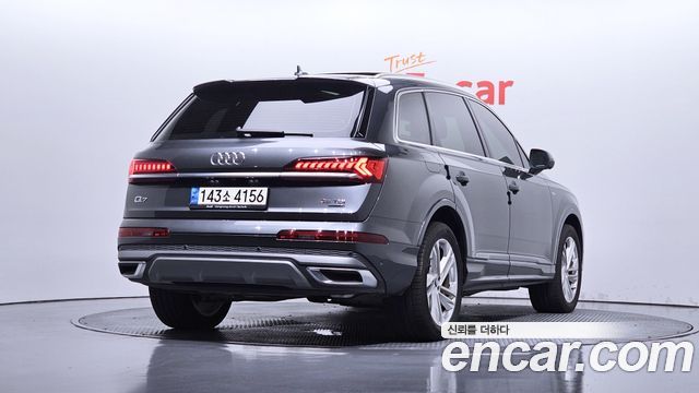 Audi Q7 45 TDI Quattro Premium — пробег 56 839 км — фото 2 из 5