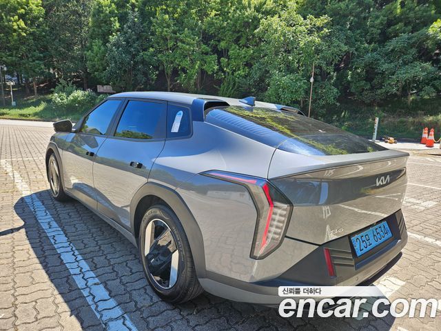 Kia EV4 из Кореи Encar