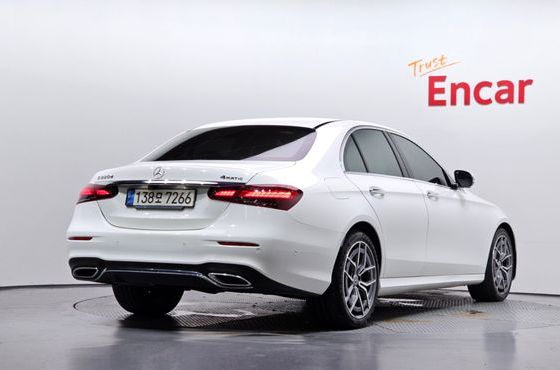 Mercedes-Benz E-Class E220d 4MATIC AMG Line — пробег 77 762 км — фото 2 из 5