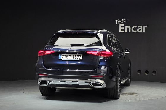 Mercedes-Benz GLC-Class GLC300 4MATIC AMG Line — пробег 18 448 км — фото 4 из 5