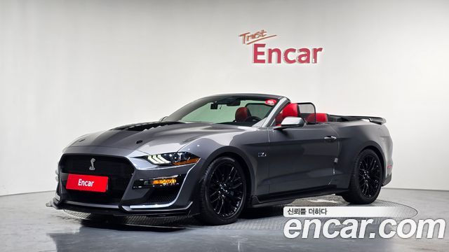 Ford Mustang GT Convertible — пробег 53 127 км — фото 1 из 5