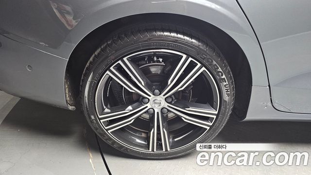 Volvo S60 из Кореи Encar