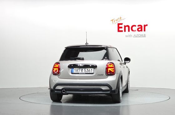 Mini Cooper Classic Third Generation — пробег 12 322 км — фото 4 из 5