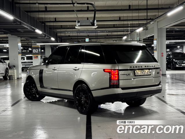 Land Rover Range Rover 4.4 SDV8 Vogue SE DIESEL — пробег 98 169 км — фото 2 из 5