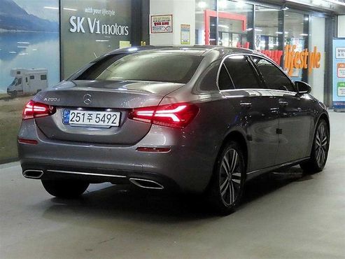 Mercedes-Benz A-Class A200d Sedan — пробег 118 964 км — фото 4 из 5