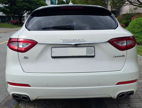 Maserati Levante 3.0 Diesel AWD GranLusso — пробег 54 000 км — фото 4 из 5
