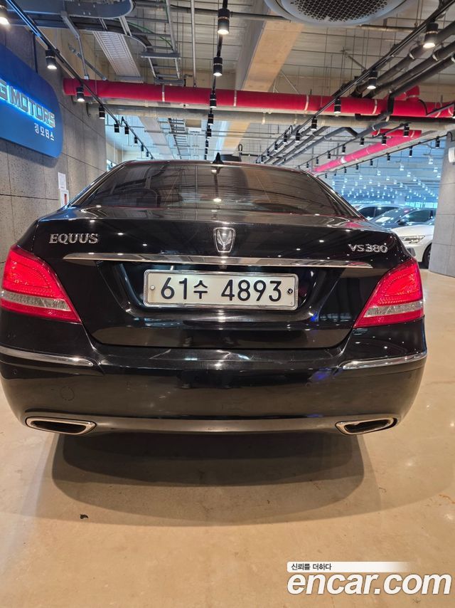 Hyundai Equus из Кореи Encar