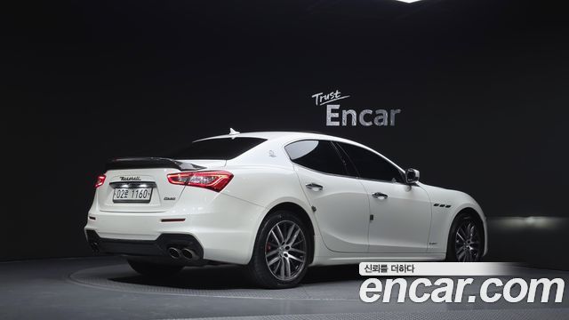 Maserati Ghibli из Кореи Encar