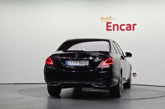 Mercedes-Benz C-Class C220 d 4MATIC Exclusive — пробег 100 243 км — фото 4 из 5