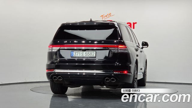 Lincoln Aviator 3.0 Black Label AWD — пробег 46 624 км — фото 4 из 5