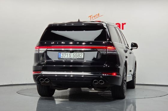 Lincoln Aviator 3.0 Black Label AWD — пробег 46 624 км — фото 4 из 5