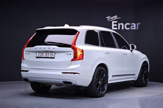 Volvo XC90 T8 Excellence Hybrid — пробег 255 772 км — фото 2 из 5