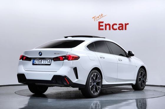 BMW 2-Series 220 M Sport Design — пробег 4 326 км — фото 2 из 5