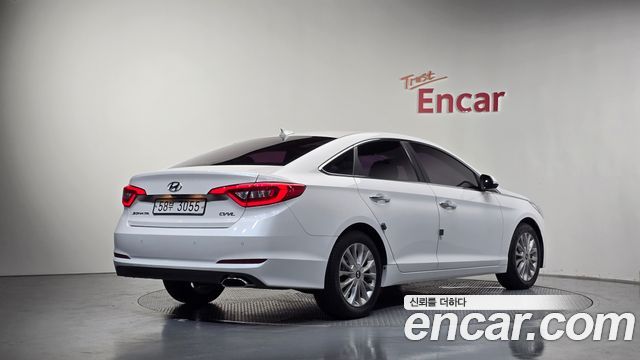 Hyundai Sonata 2.0 Smart — пробег 32 103 км — фото 2 из 5